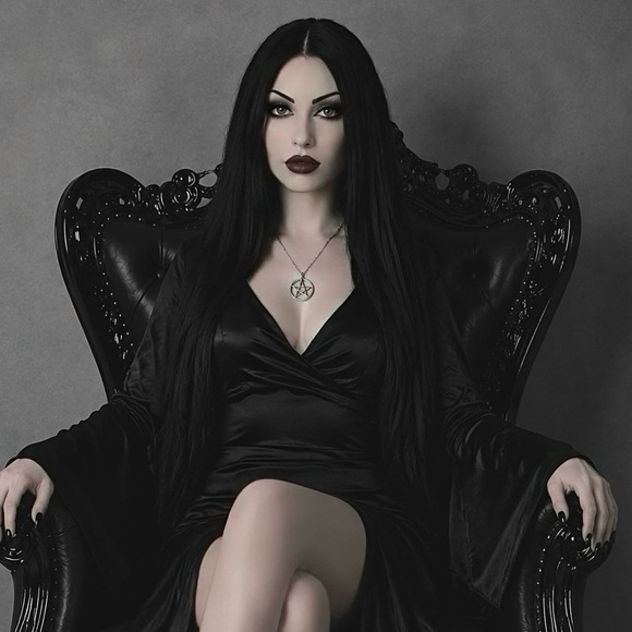 miss_dahliamoon